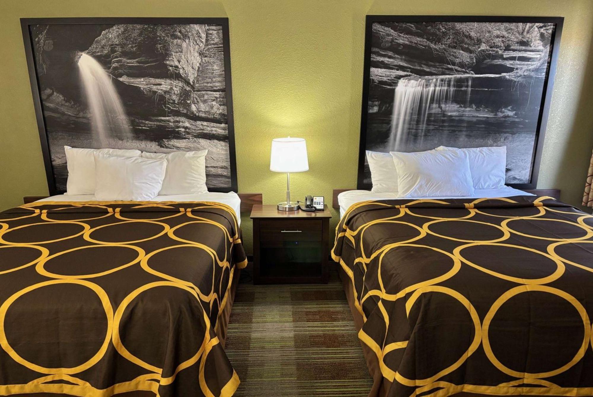 Hotel Super 8 By Wyndham Lincoln Esterno foto