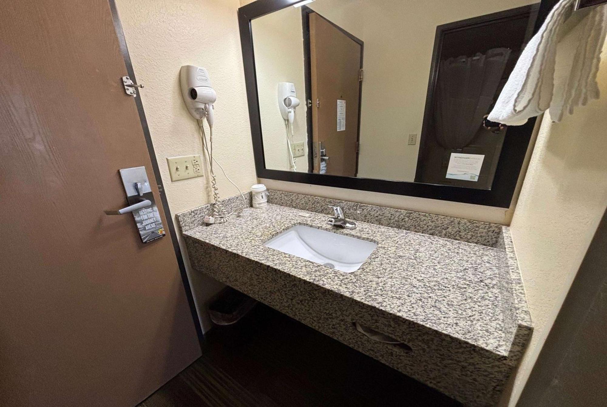 Hotel Super 8 By Wyndham Lincoln Esterno foto